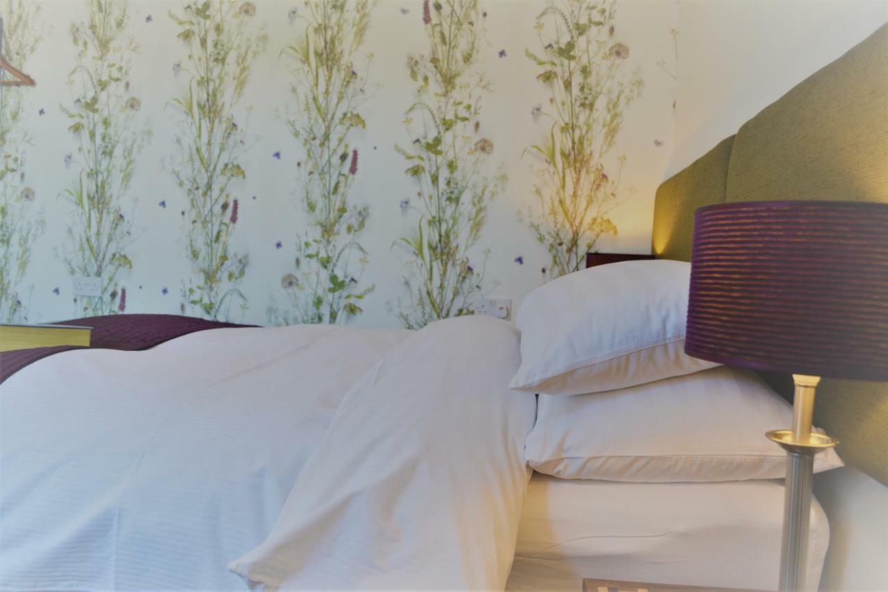 Loriston Guest House Истборн Екстериор снимка