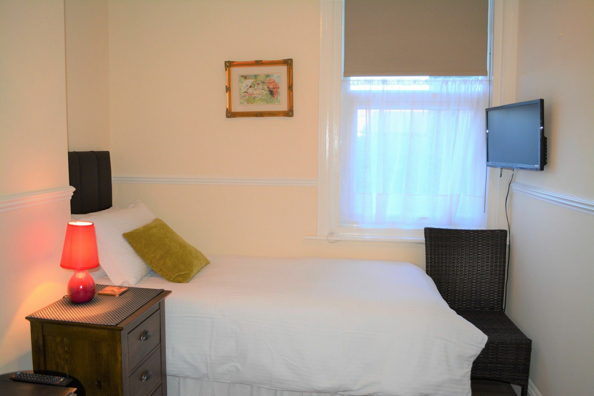 Loriston Guest House Истборн Екстериор снимка
