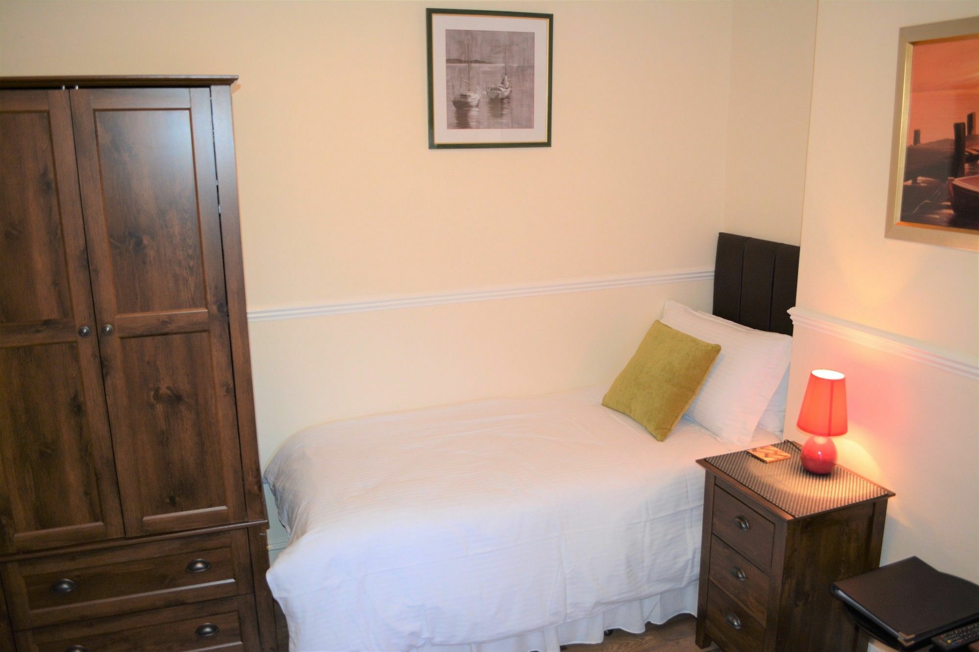 Loriston Guest House Истборн Екстериор снимка